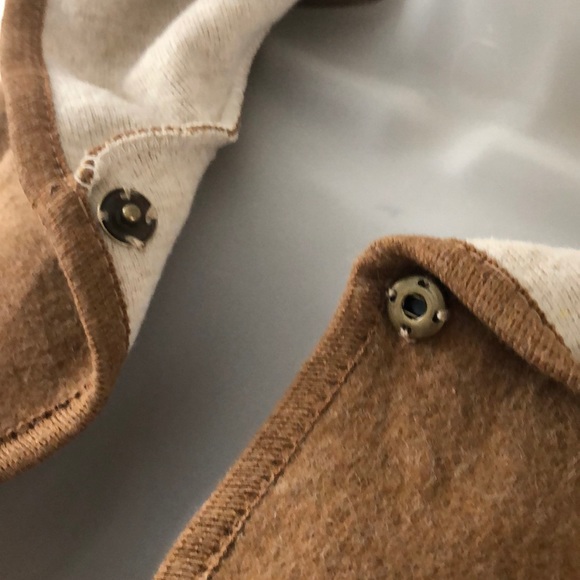 Anthro Bellamy Hooded Capelet Taupe - Picture 3 of 7